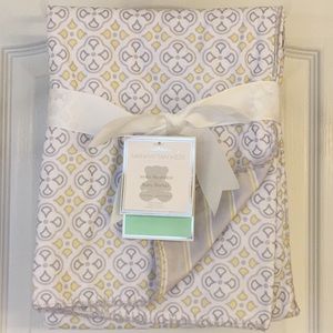 🆕 Manhattan Kids Jersey Reversible Baby Blanket